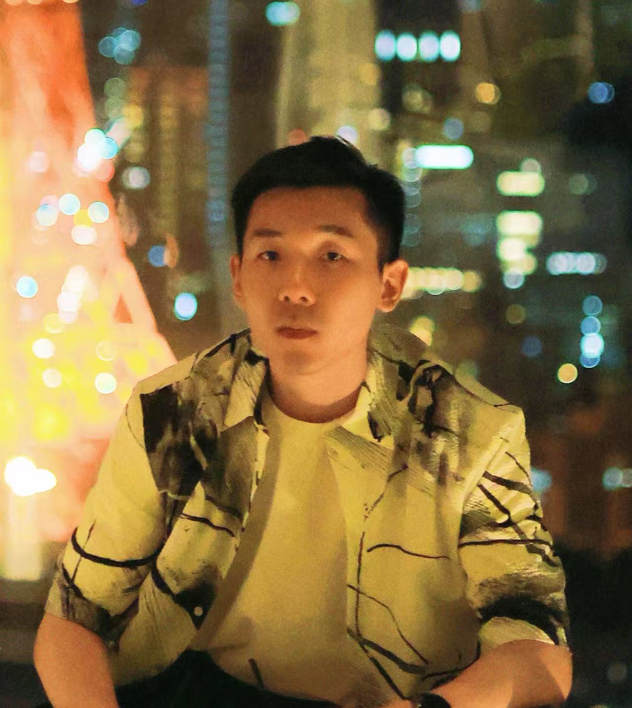Keke Lian (廉轲轲)